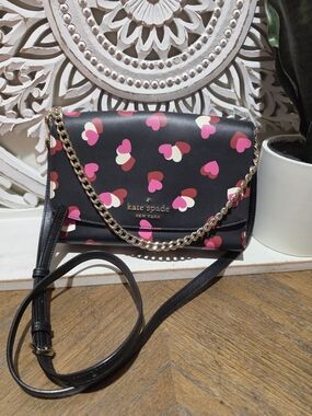 Kate Spade New York Heart Print Crossbody Purse | Black Multi | Gold Chain Strap
